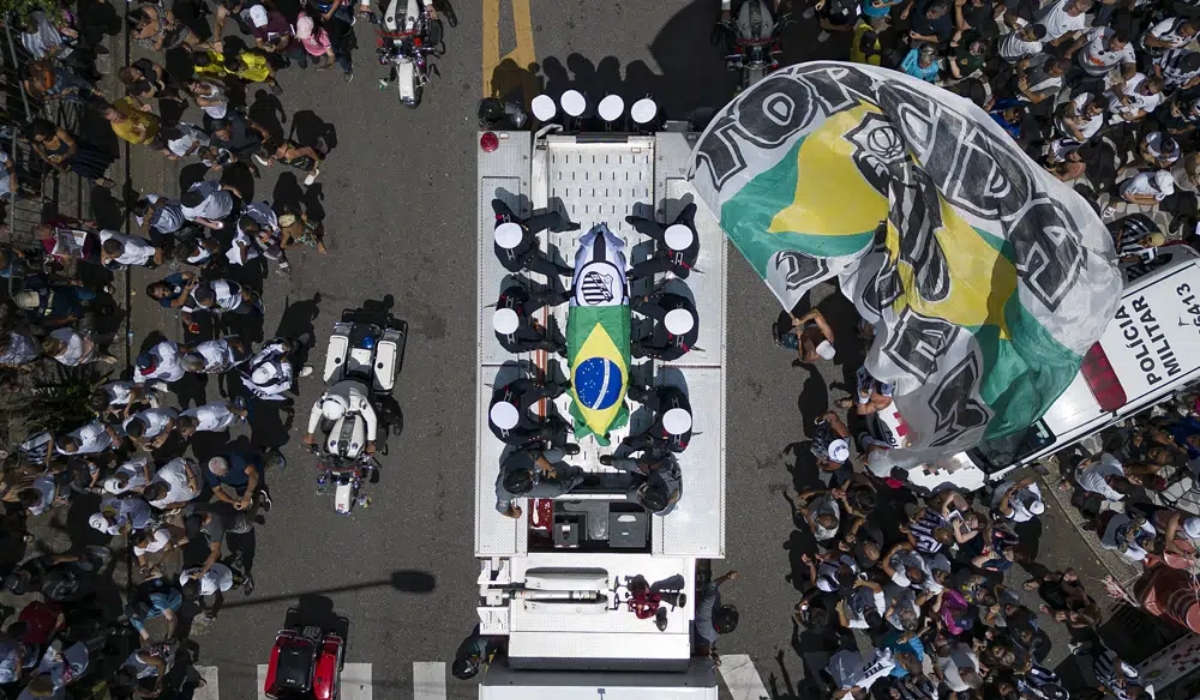 Pelé Buried at Cemetery in Brazilian City he Made Famous